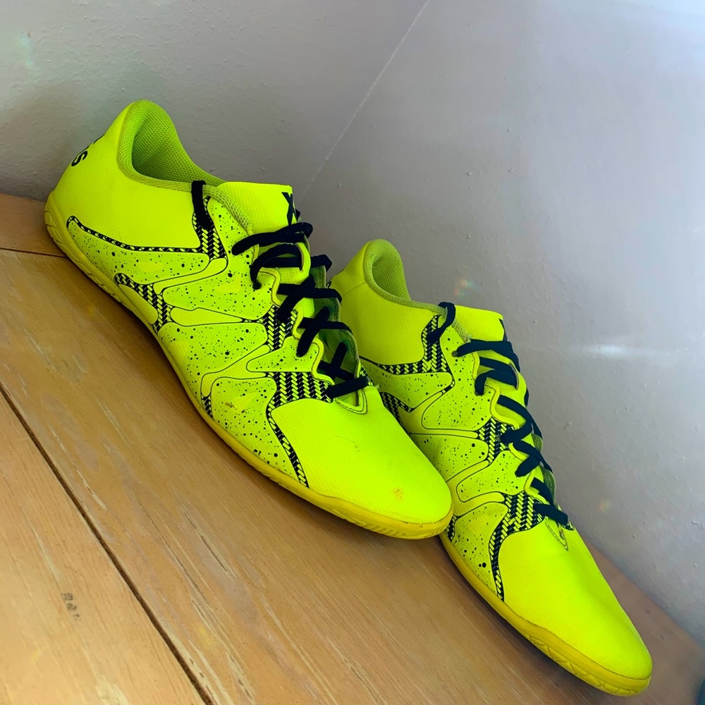 ⚽️ yellow soccer men’s shoes ⚽️
